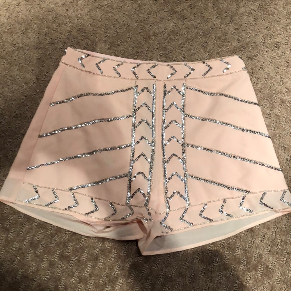 Women’s Side zip shorts